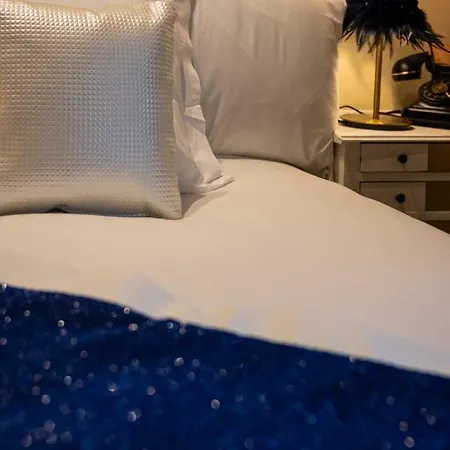 Aparthotel Le Clos Violette Et Le 11 D'aglae - De Charme Design De Luxe *