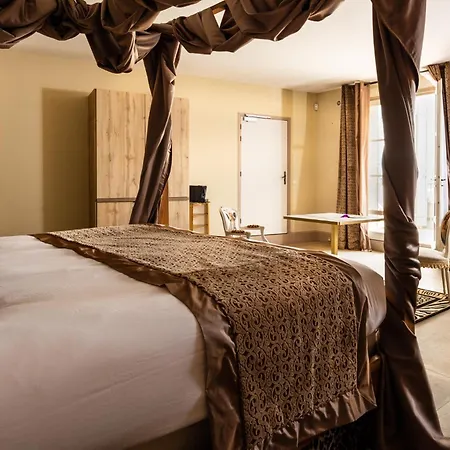 Le Clos Violette Et Le 11 D'aglae - De Charme Design De Luxe Aparthotel L'Isle-sur-la-Sorgue