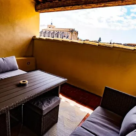 Aparthotel Le Clos Violette Et Le 11 D'aglae - De Charme Design De Luxe *